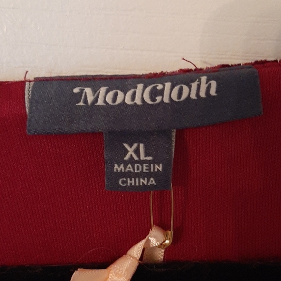 Never worn Modcloth RICH RED Velvet Dress - Picture 4 of 5